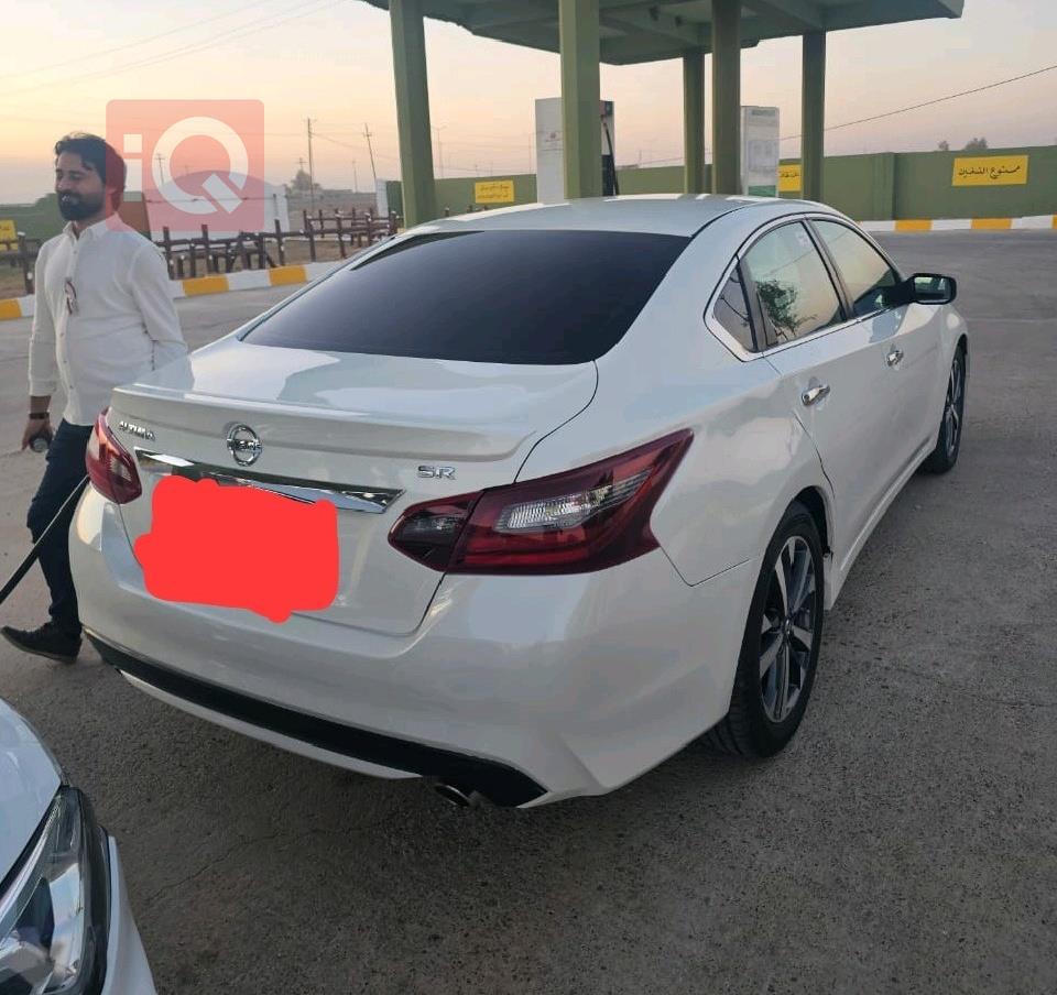 نيسان ألتيما